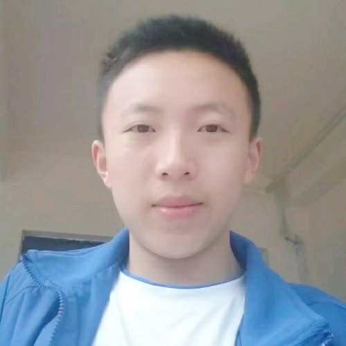ly君临天下的照片