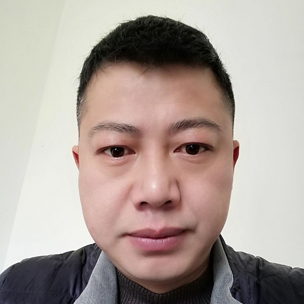 宝马懵懂的照片
