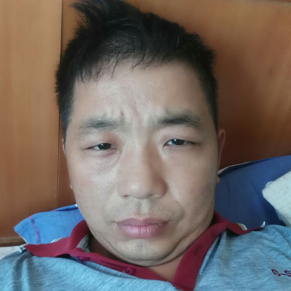 尘宵腼腆的照片