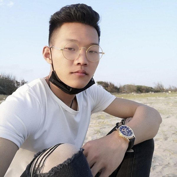 帅哥还单身的照片