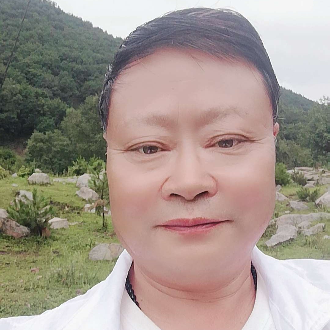 坚定相许砖头的照片