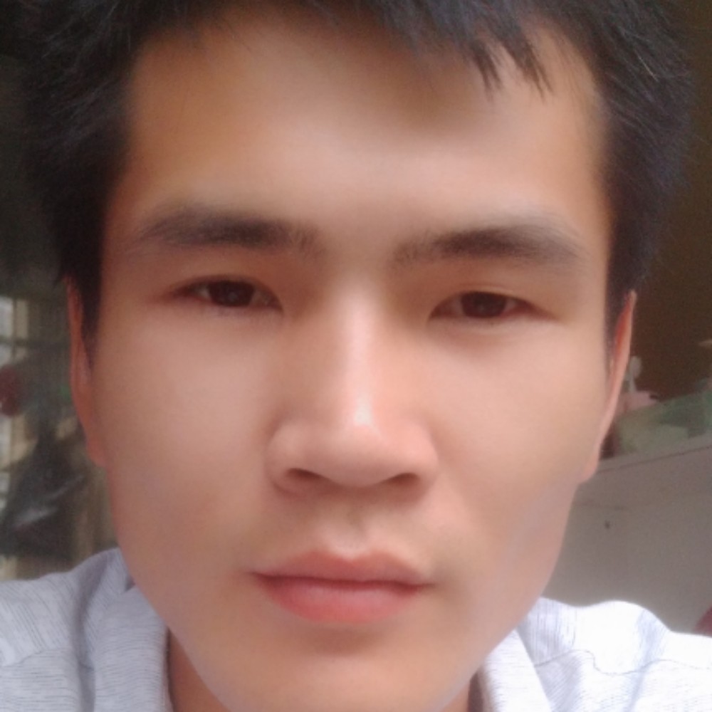 怕孤独男孩的照片