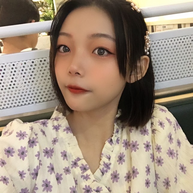 白猫呀的照片