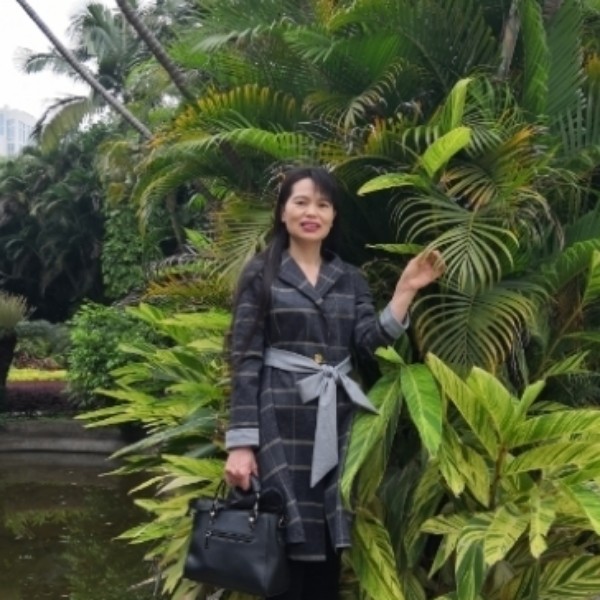 季节漫步美满的照片