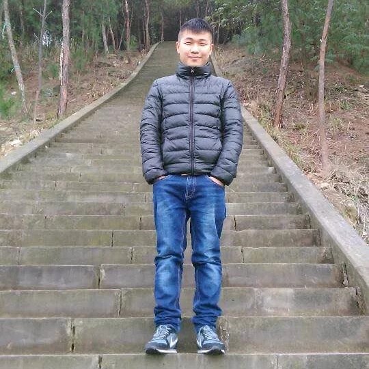 铭骏丶龙老板的照片