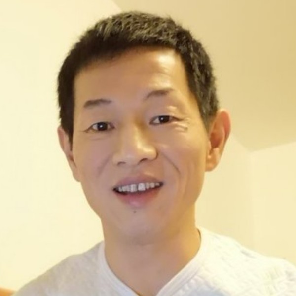 网络不火的大叔的照片