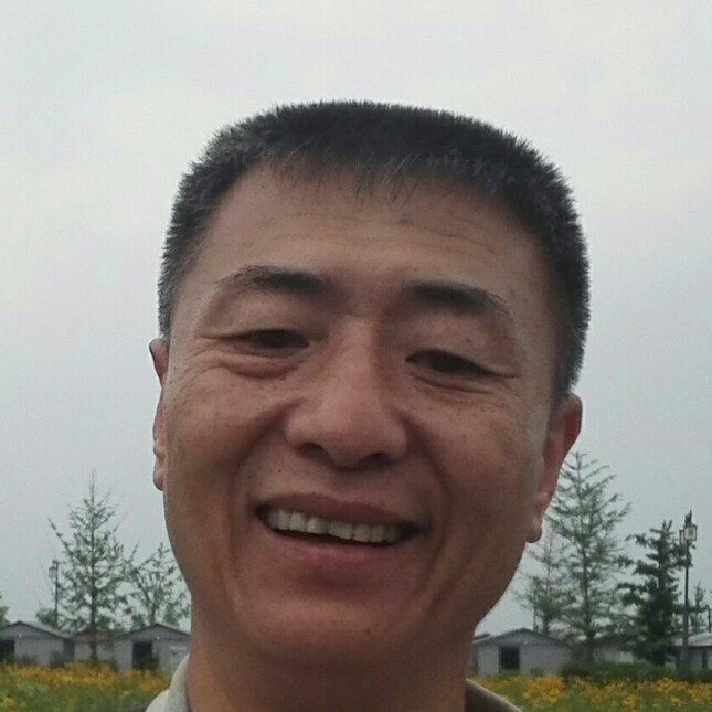 健壮放弃微笑的照片