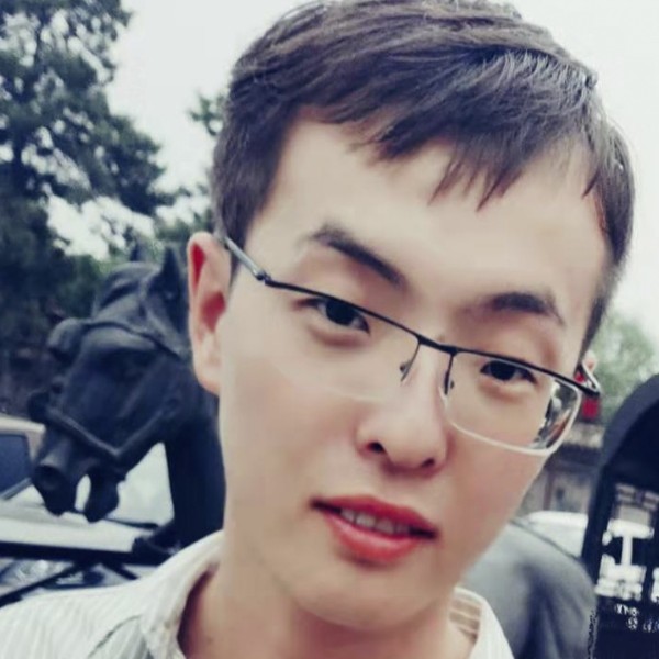 忧↑的照片