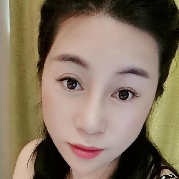 东方女子的照片