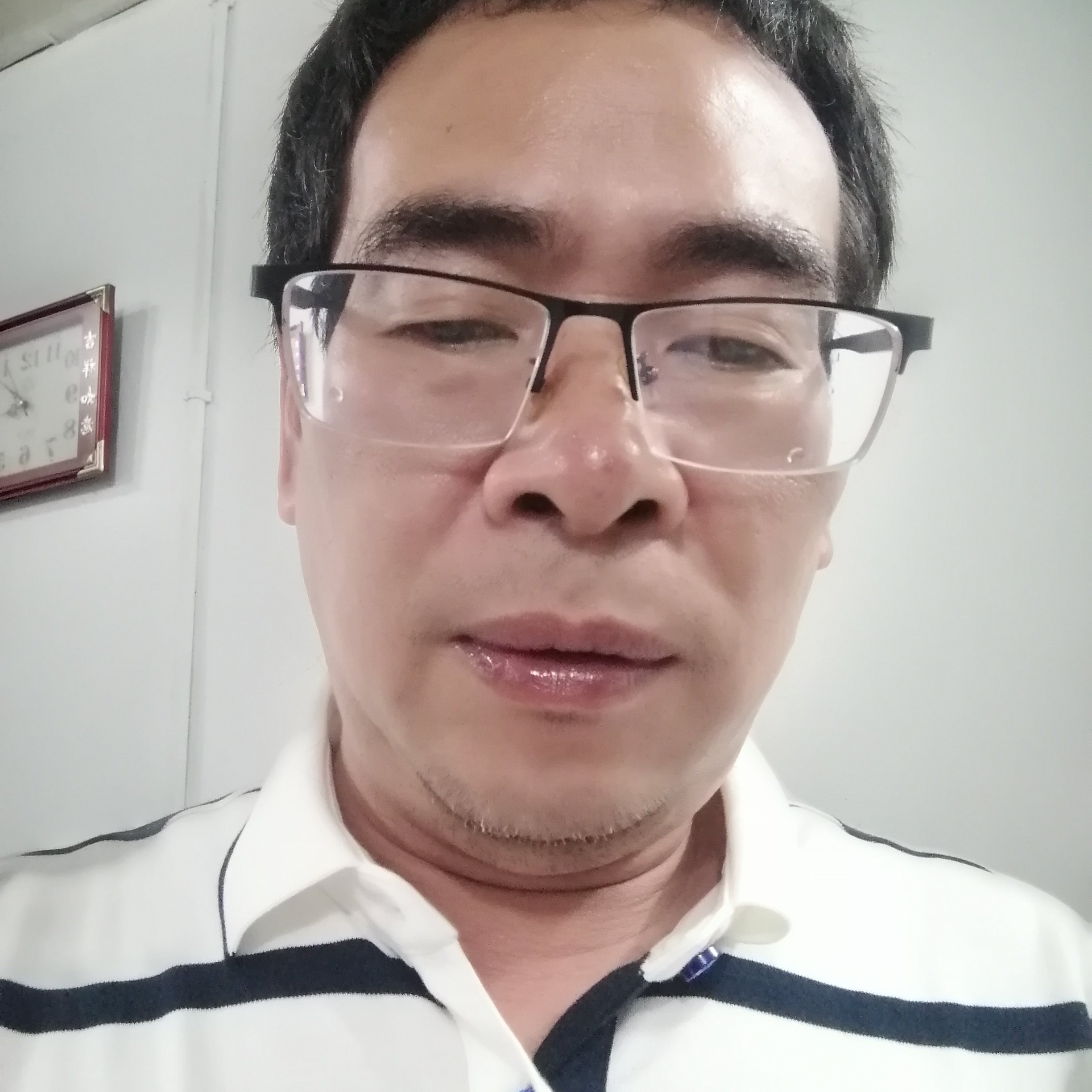 真淳愿发箍的照片