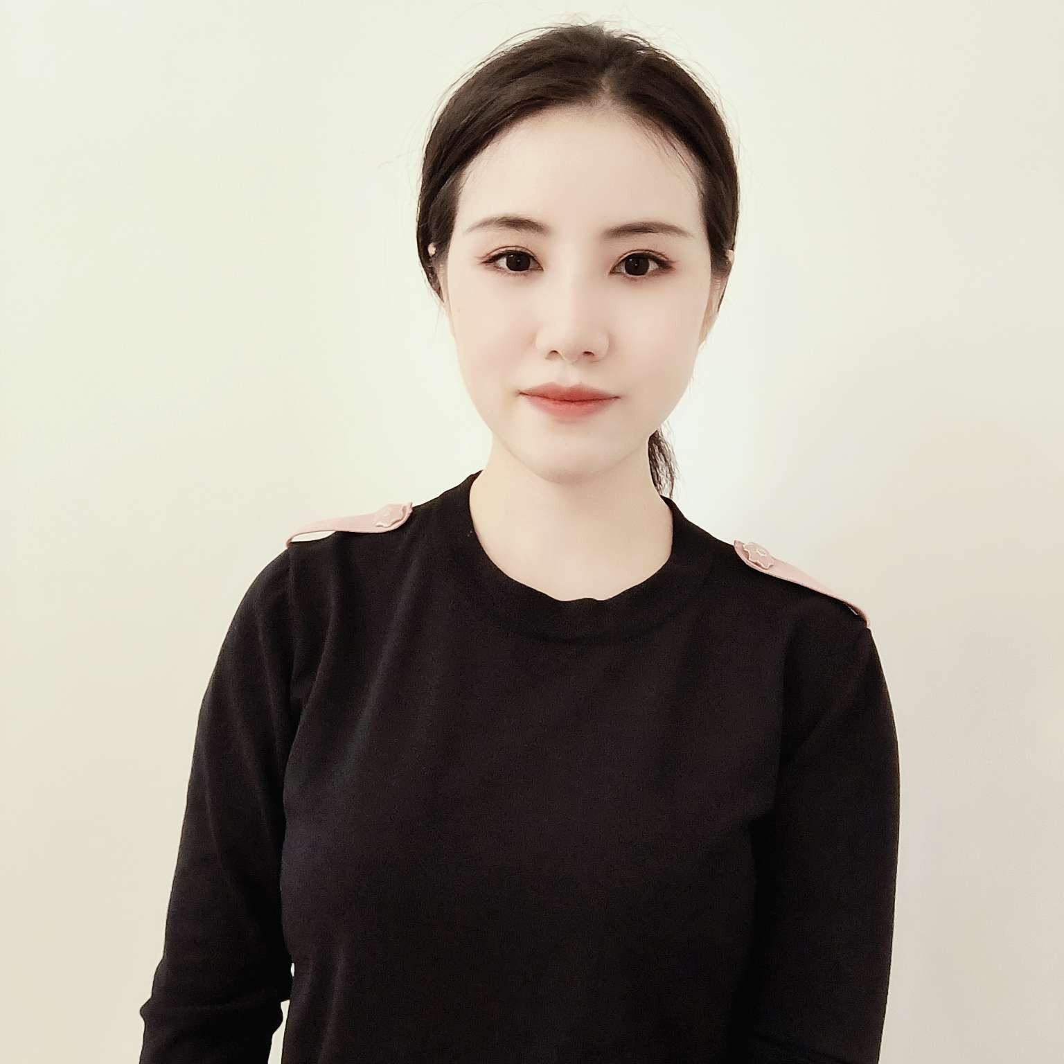 大象等待欢呼的照片
