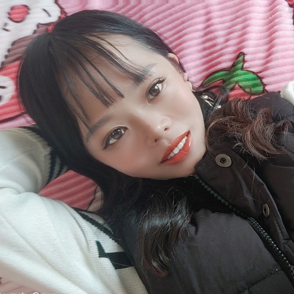 沐樱浅吻爱听歌的照片