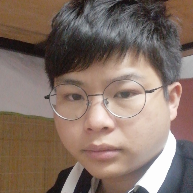 真名 左龙的照片