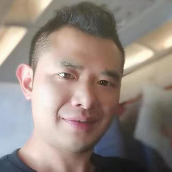 龙～少的照片