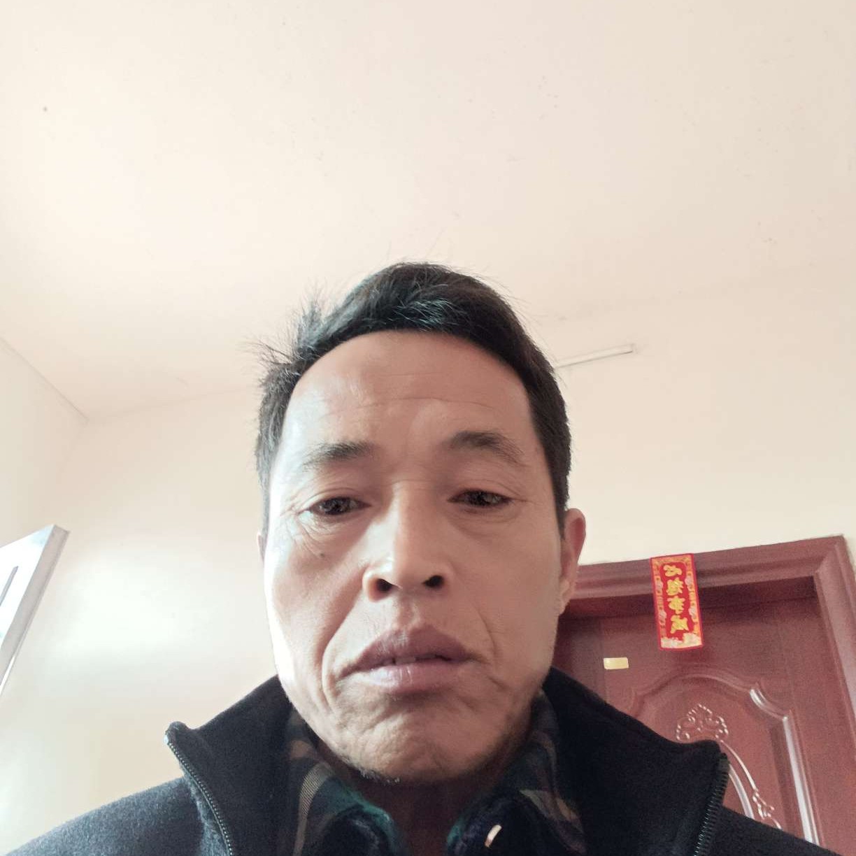 整齐挽手芒果的照片