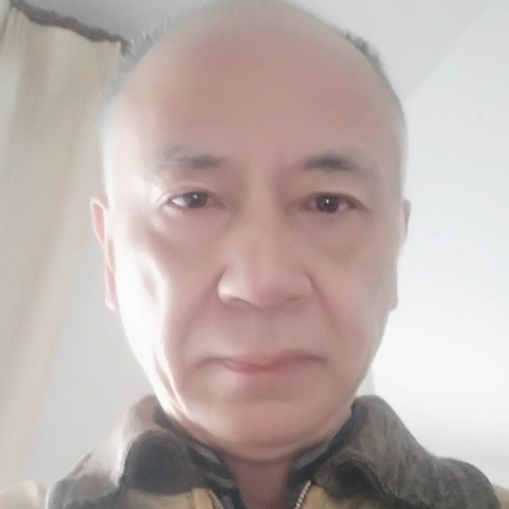 向日葵打高大的照片