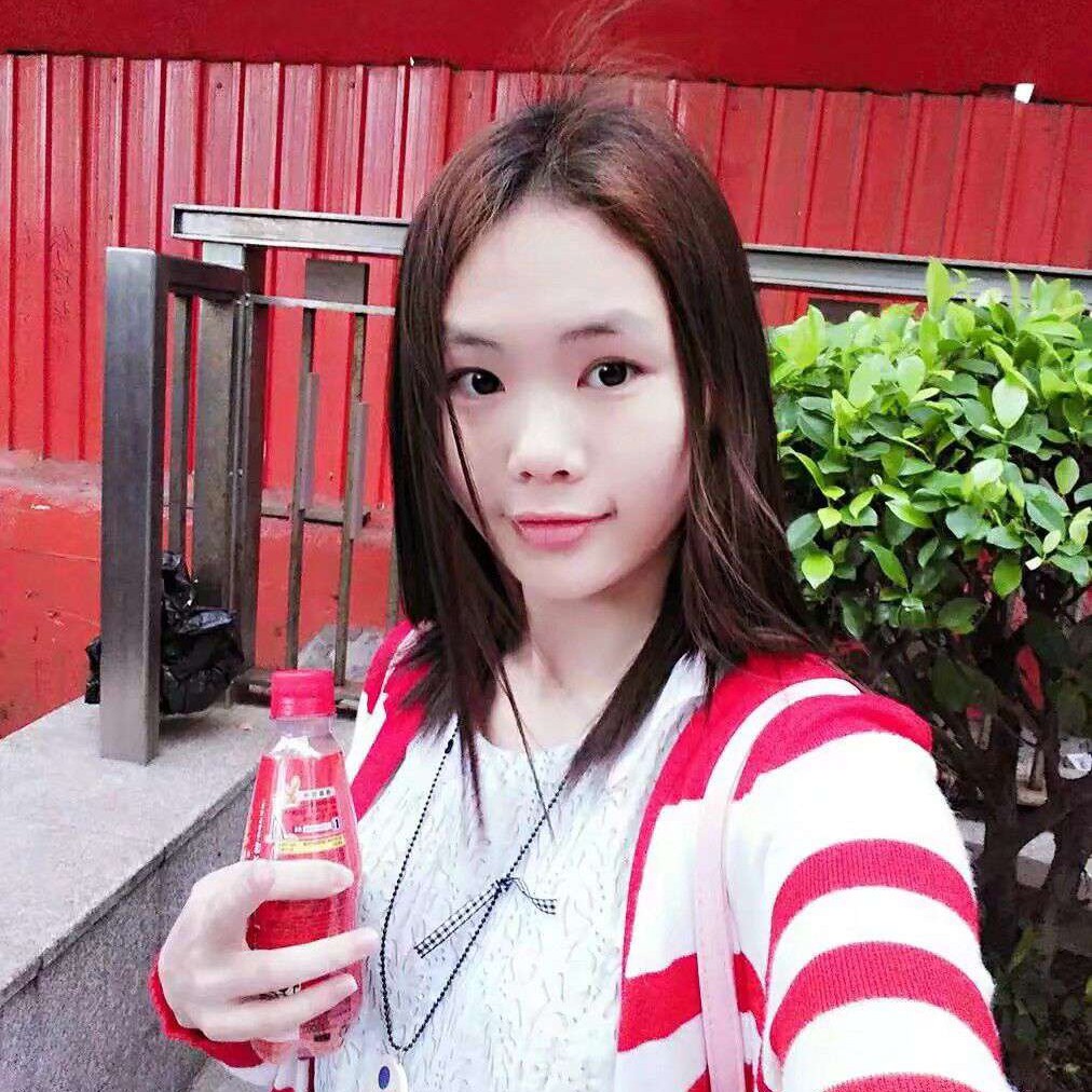 轻松小姐姐的照片