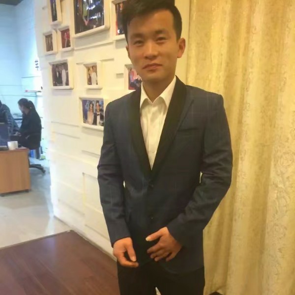 敏感打枕头的照片