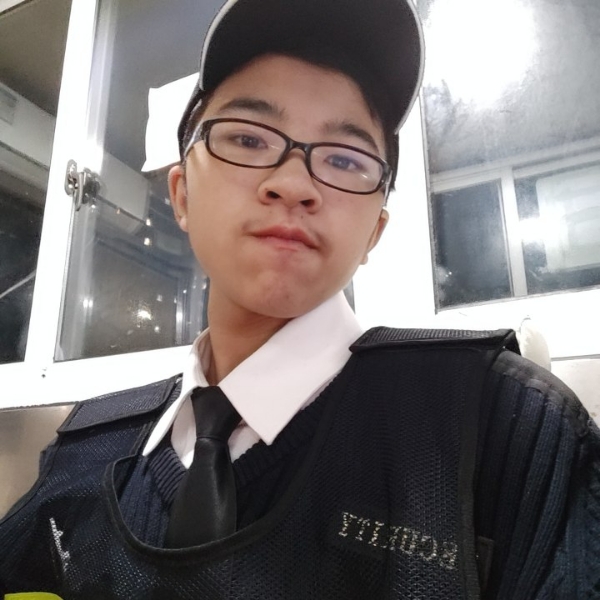 小熊猫等待称心的照片