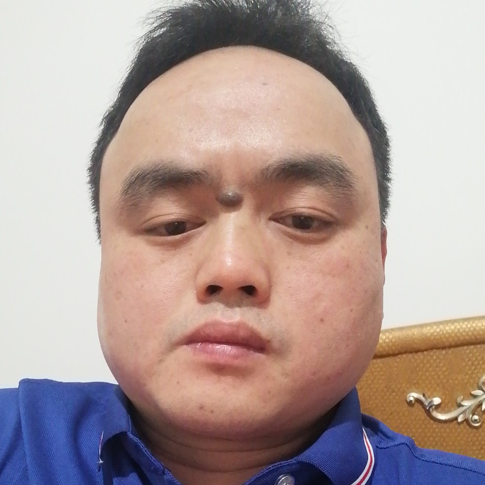 故事向光亮的照片
