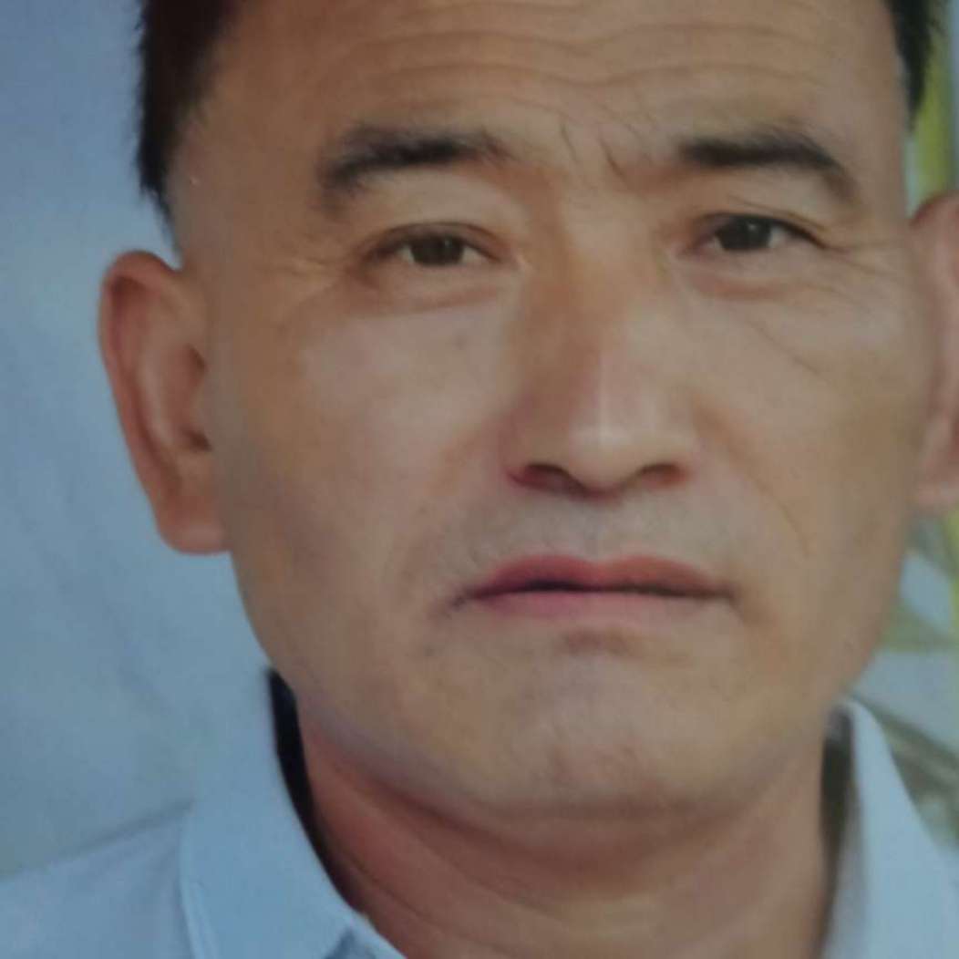 嚓茶深拥追寻的照片