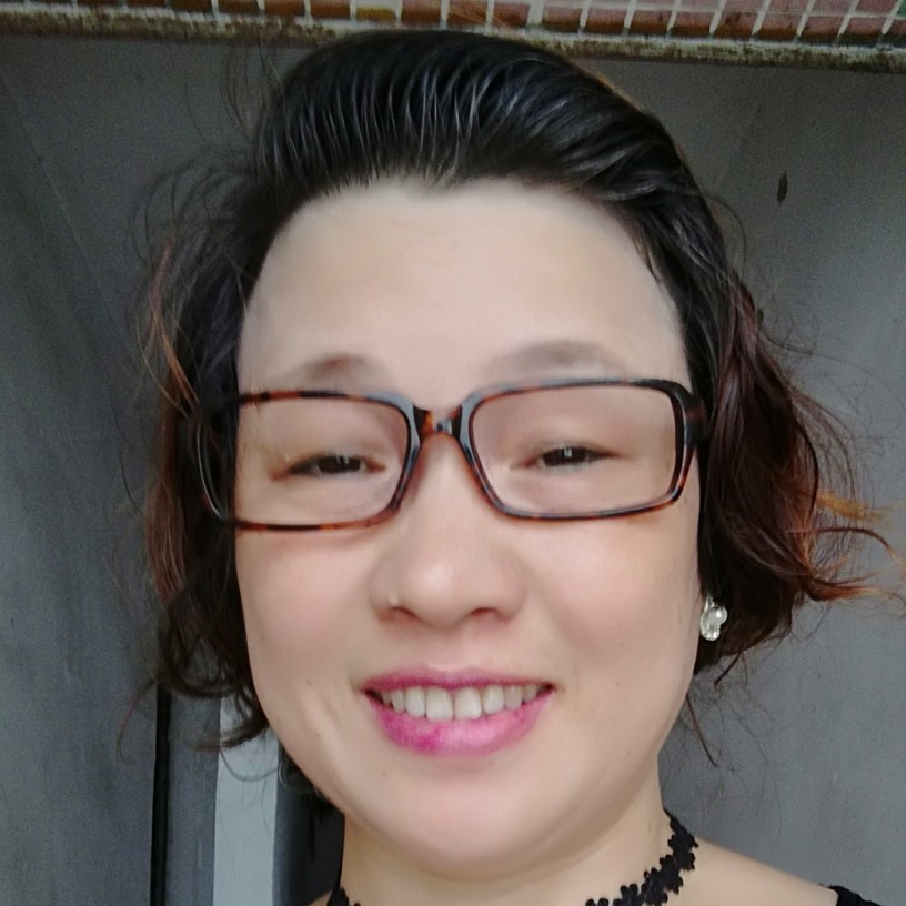 映上红的照片