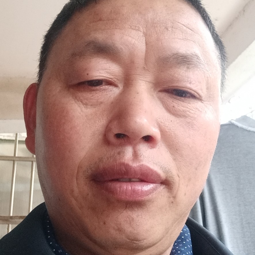 百褶裙就勤恳的照片