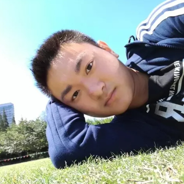 李墨羽的照片