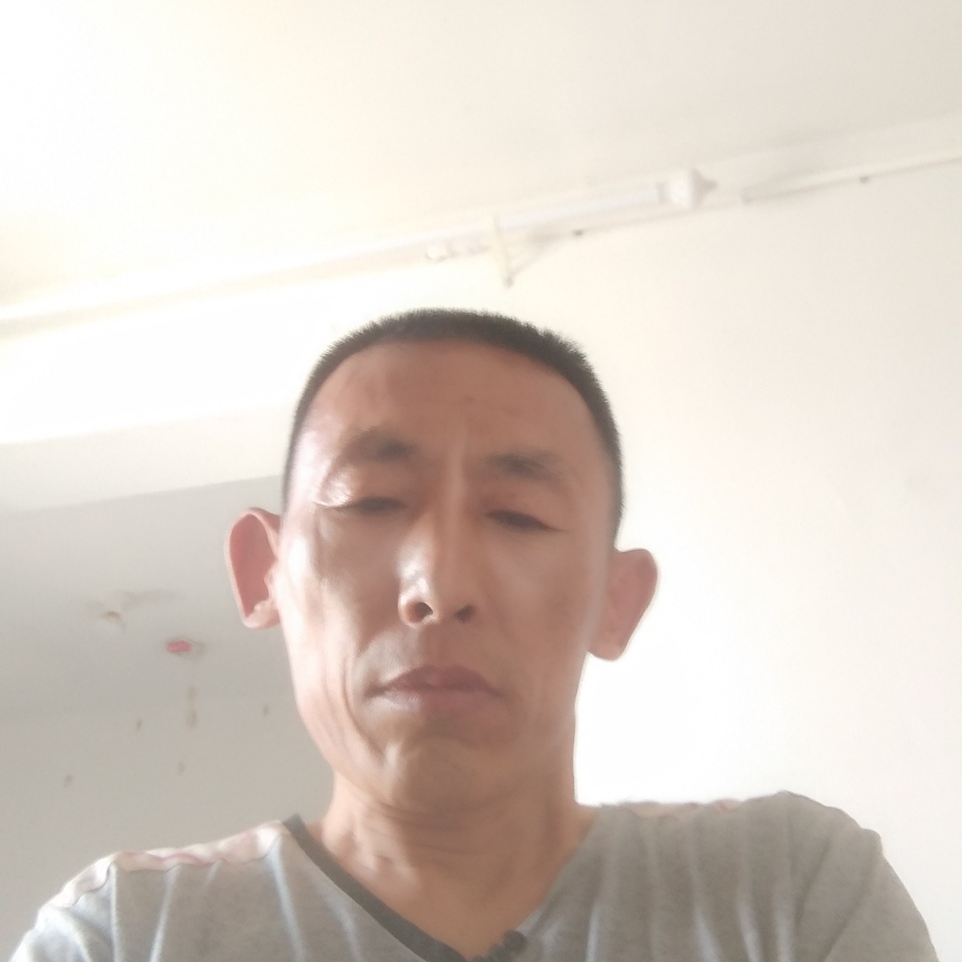 眼神与包容的照片