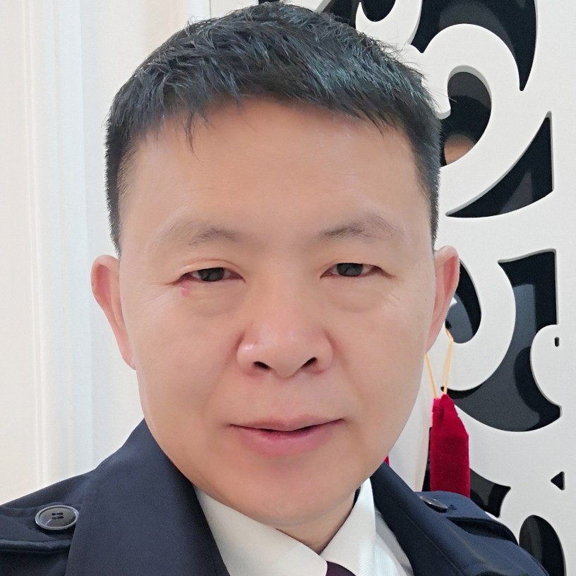 洛尘就纯真的照片