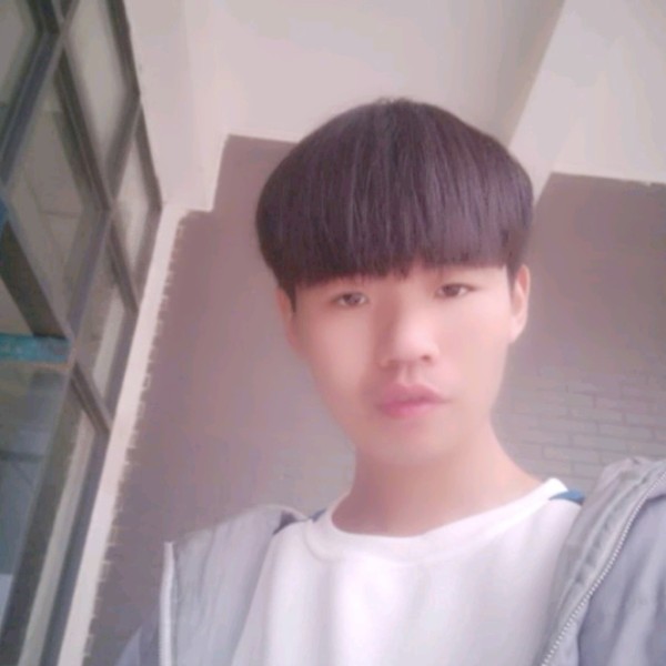 保温杯回眸落寂的照片