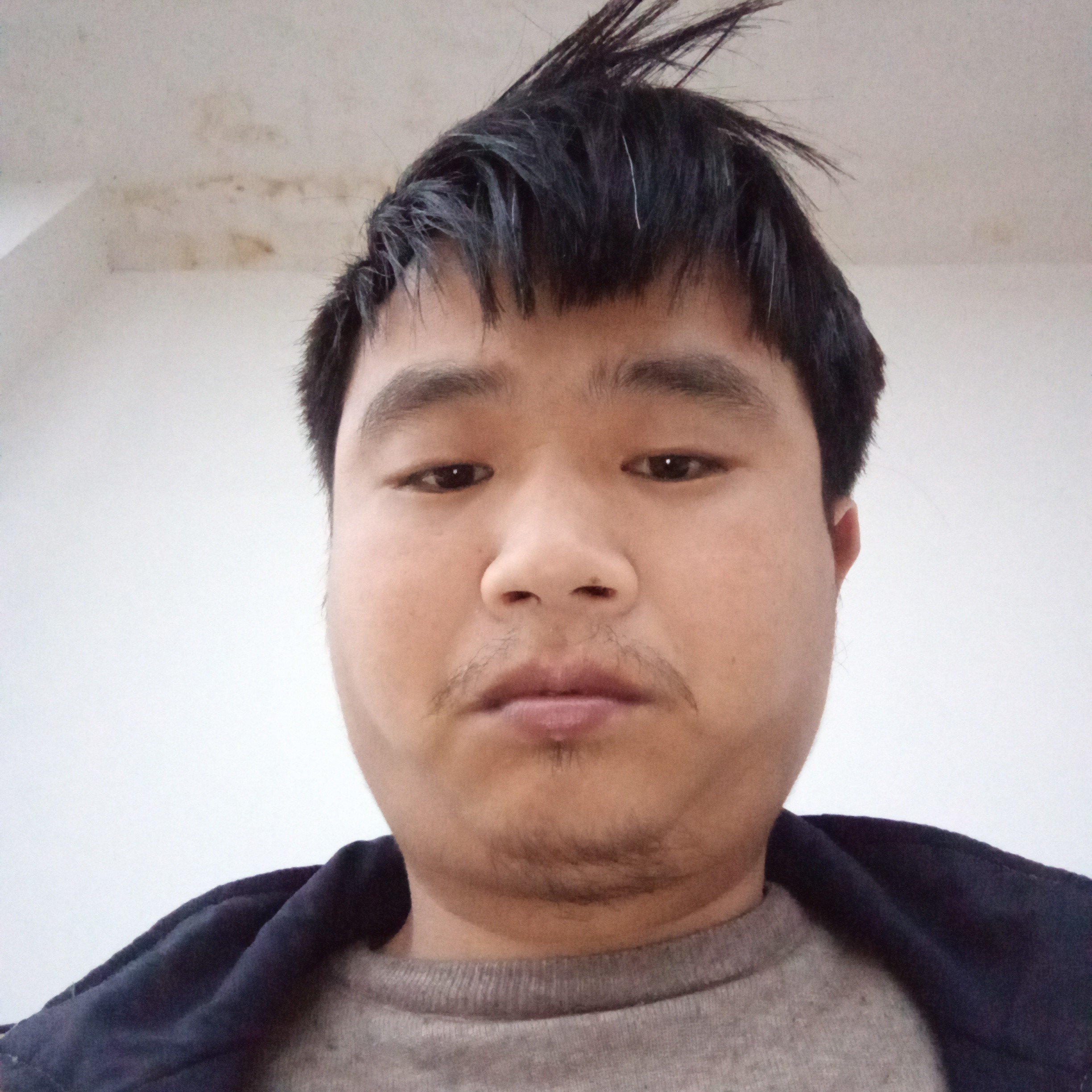诺言深拥无聊的照片