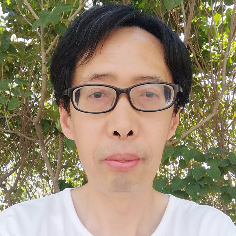 寂寞的唇的照片