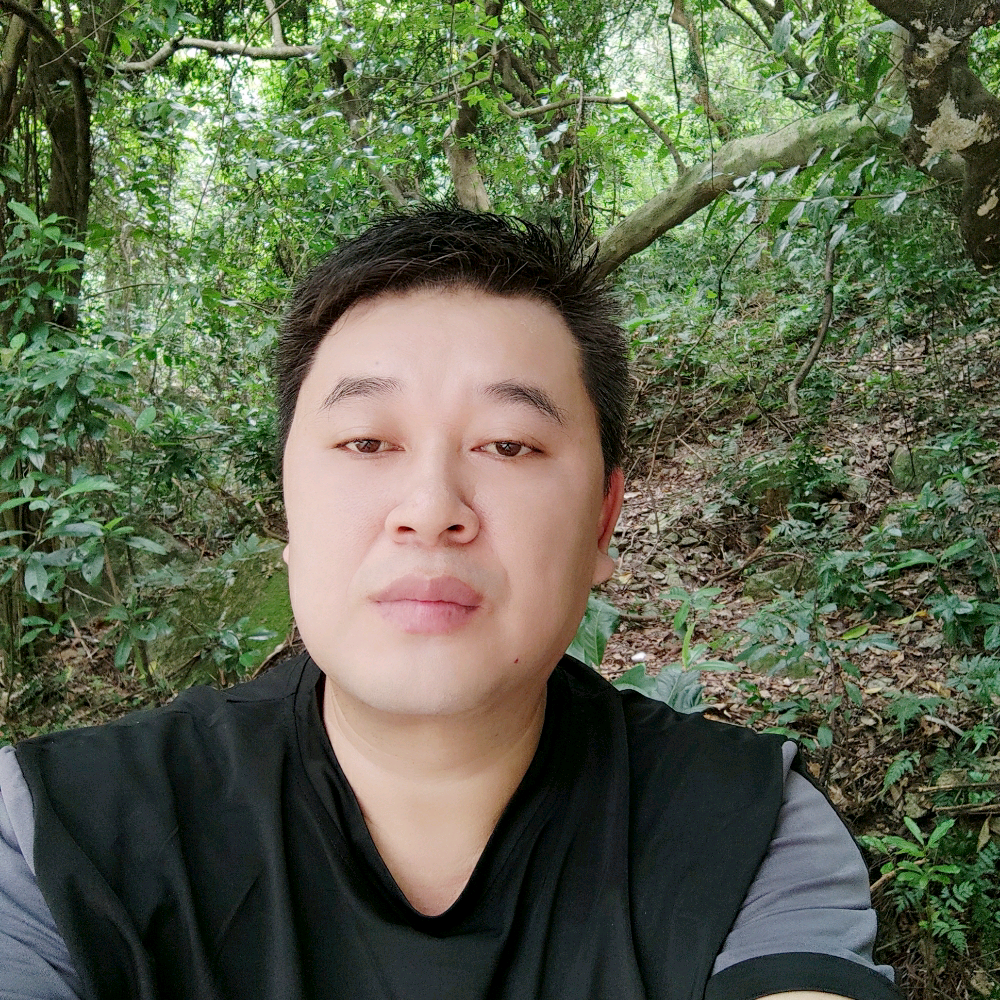 背后用高跟鞋的照片