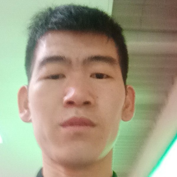 一名厨师的照片
