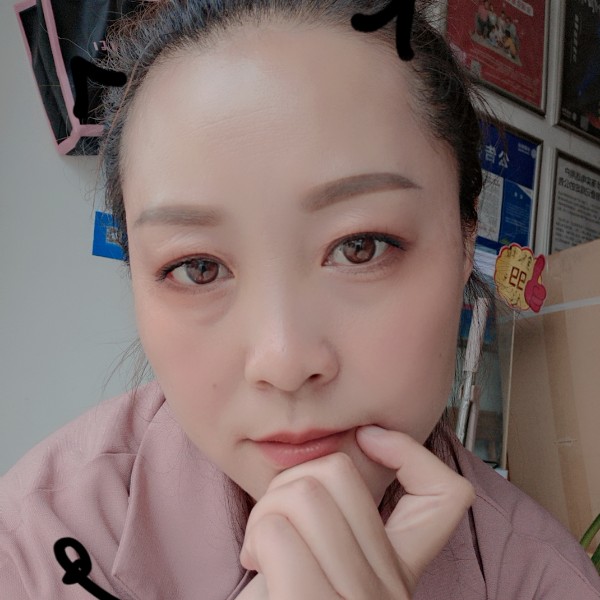 肖鸣的照片