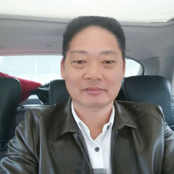 迷路巨人的照片