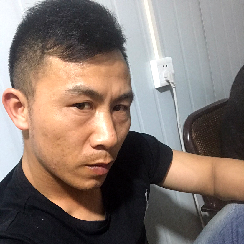淡定泪了白云的照片