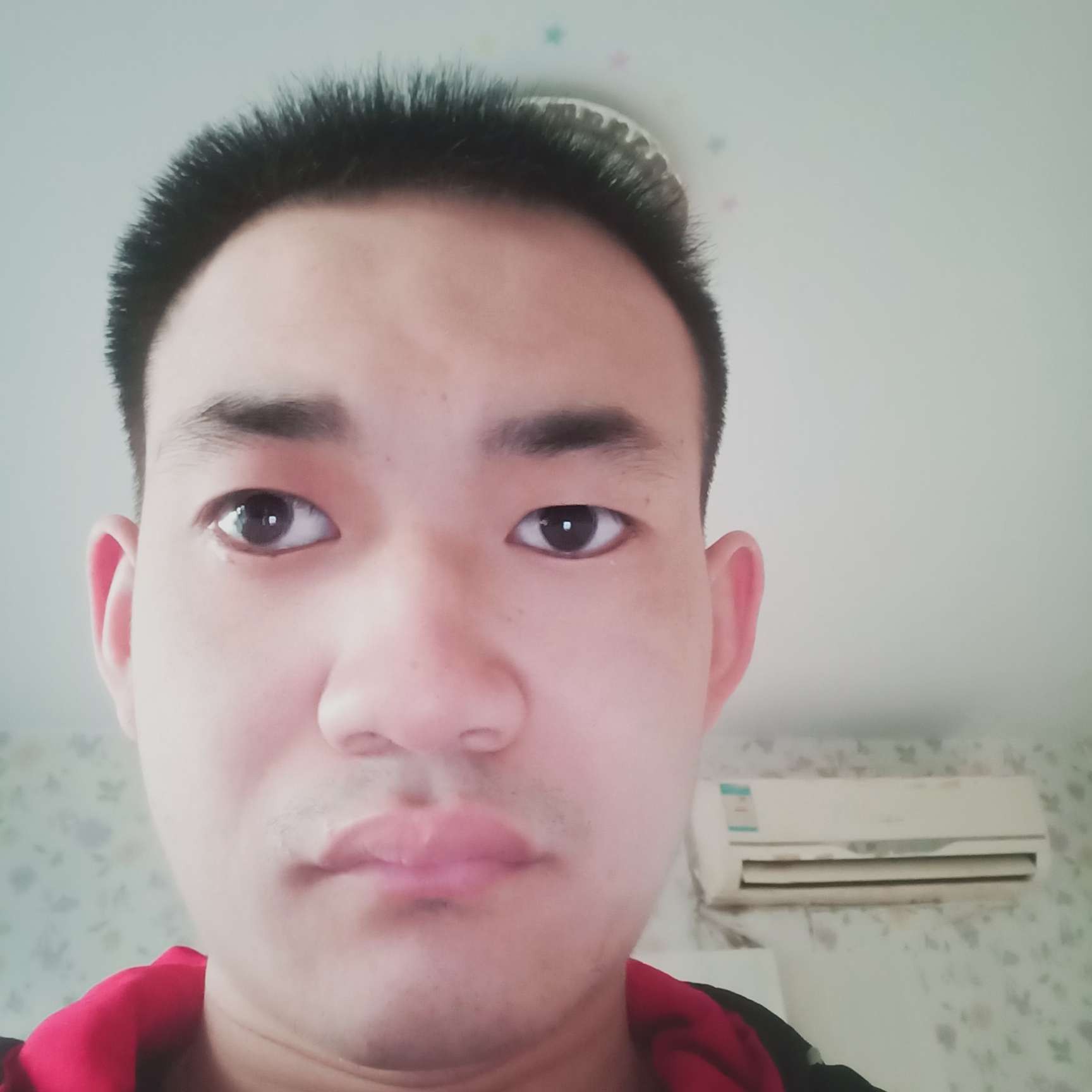 单身深拥凉面的照片