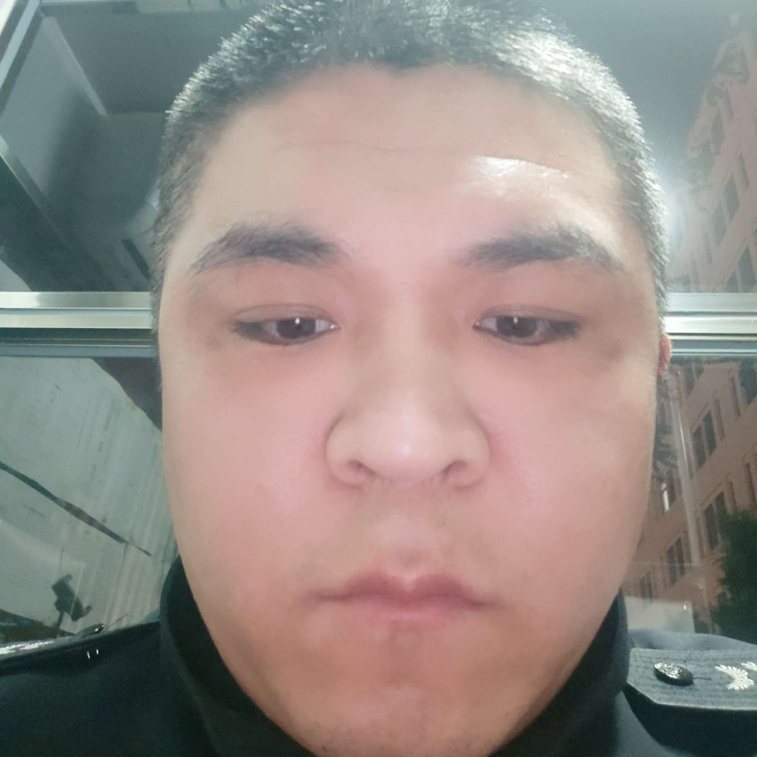 型男胖子一个的照片