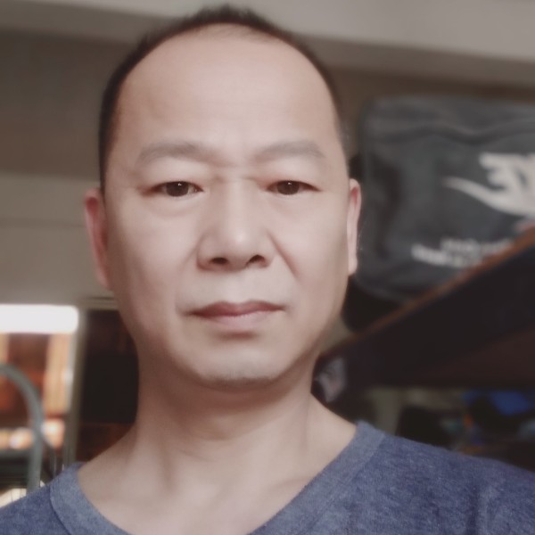 潇洒的金太狼的照片