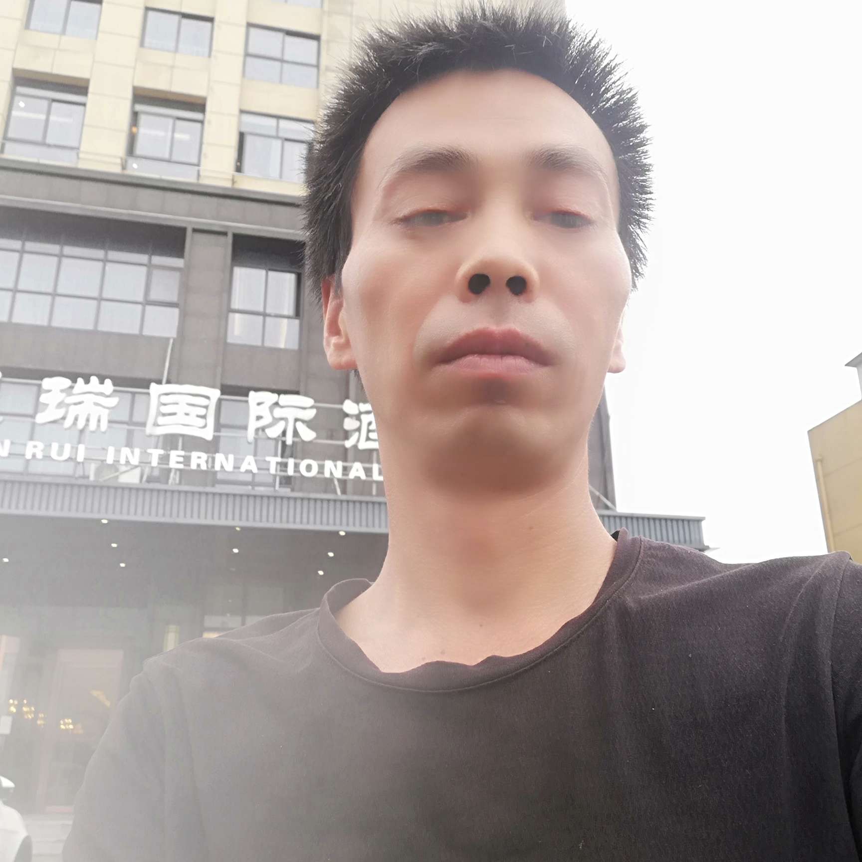 稳重倾心星雨的照片