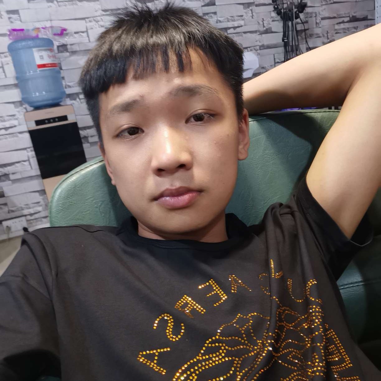 青衫吃醋美好的照片