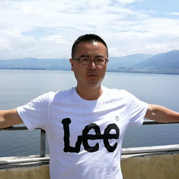成都辉的照片