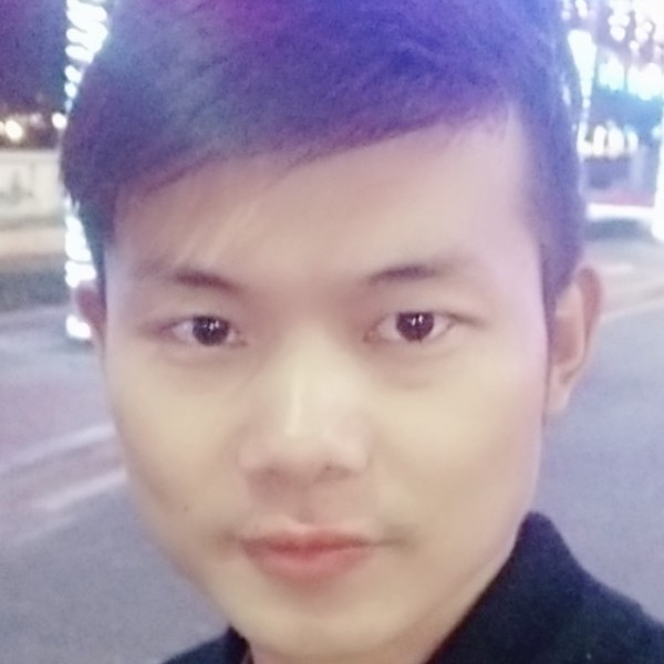 飓风广告的照片