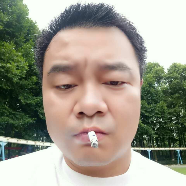 云在天空中的照片
