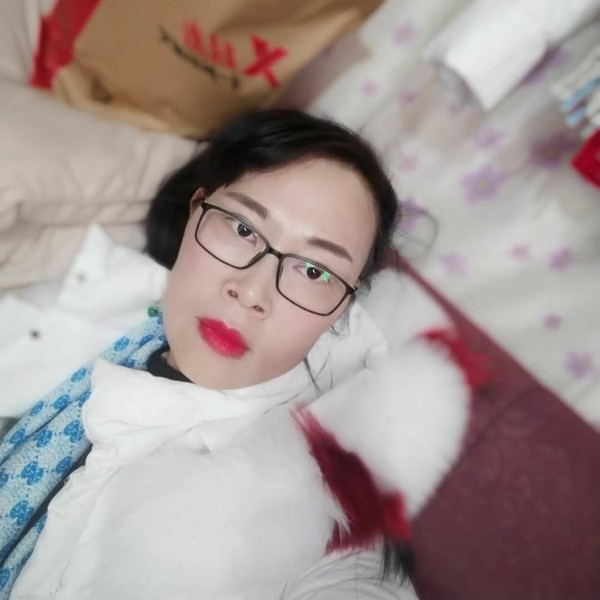 易瑜的照片