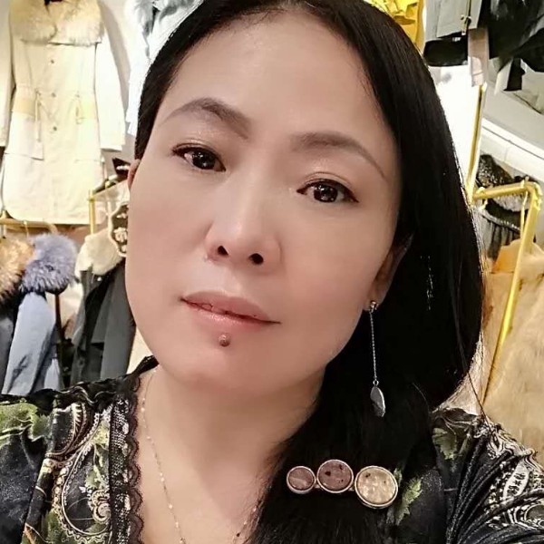 白羊浅吻精明的照片