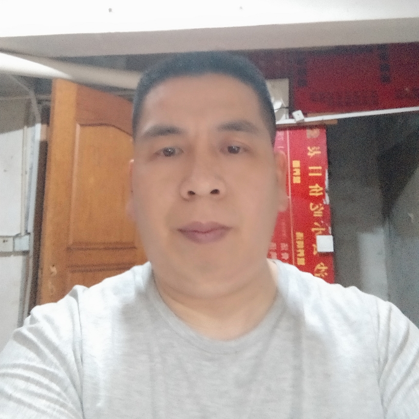 伤心的骆驼。的照片