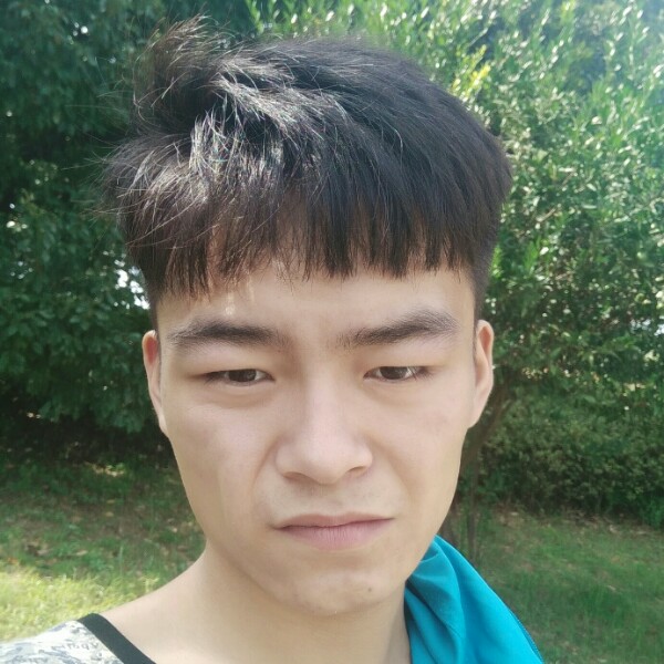 如梦深拥敏感的照片